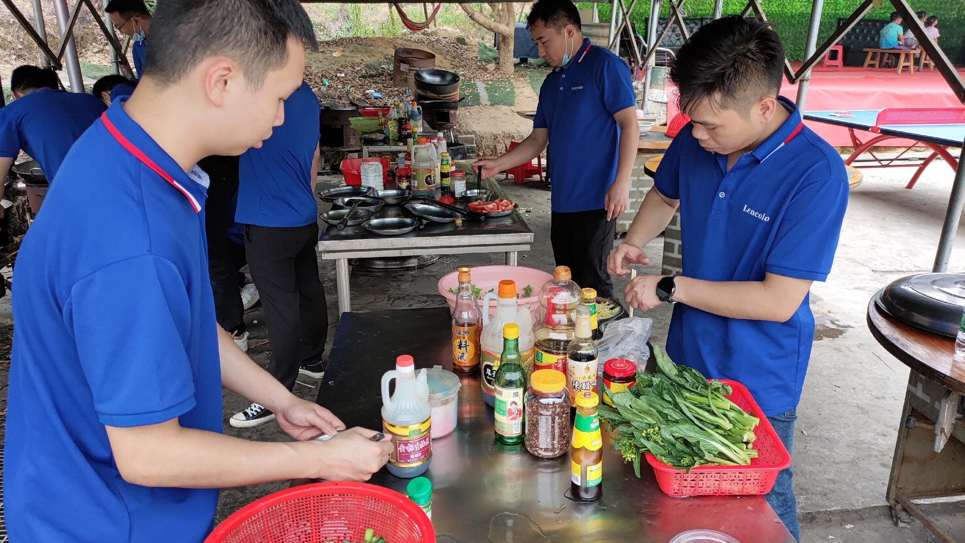 松湖騎行，穿樹飛花；農(nóng)家休閑，擁抱自然